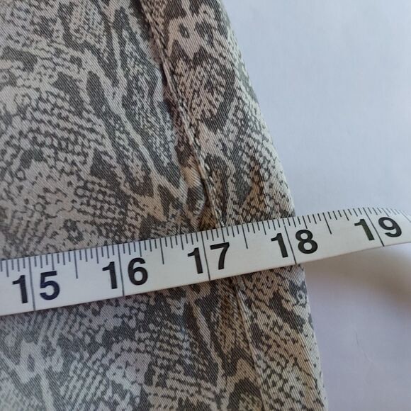 Petrol Jeans Snake Print Sz 27 Womens 2 Stretch Gray Rhinestones Bling Denim - Picture 12 of 14